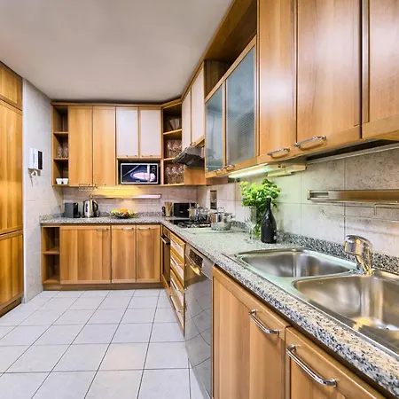 Brehova Apartment Prag